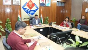 मुख्य सचिव ने 30 बेड एवं 10 बेड वाले आयुष चिकित्सालयों को प्रभावी रूप से प्रमोट करने तथा उनके बेहतर क्रियान्वयन को सुनिश्चित करने के निर्देश दिए।