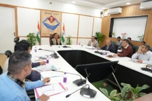 प्रमुख सचिव श्री आर. के. सुधांशु ने सचिवालय में विभिन्न कर्मचारी संगठनों के पदाधिकारियों के साथ बैठक की। इस मौके पर संगठनों द्वारा उठाई गई मांगों पर विचार-विमर्श कर संबंधित विभागीय अधिकारियों को आवश्यक कार्यवाही के निर्देश दिए गये।