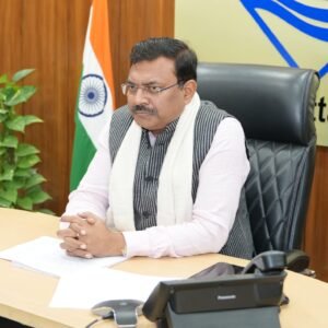 मुख्य सचिव आनंद बर्धन की अध्यक्षता में सचिवालय में व्यय-वित्त समिति की बैठक आयोजित की गई। बैठक में राज्य के विभिन्न जनपदों से संबंधित महत्वपूर्ण विकास परियोजनाओं पर विचार करते हुए उन्हें अनुमोदन प्रदान किया गया।