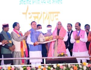 धामी बने ‘धुरंधर’, उत्तराखंड विकास की राह पर अग्रसर: राजनाथ सिंह