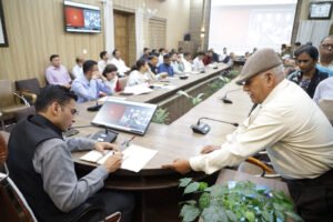 फीस जमा न होने पर स्कूल ने किया परीक्षा से बाधित; डीएम ने प्रोजेक्ट नंदा-सुंनदा से दी विदुषी की फीस।