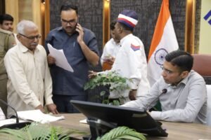 भूमि विवाद प्रकरण में डीएम के हस्तक्षेप से वर्षों से लटके भूमि सीमांकन पूर्ण।