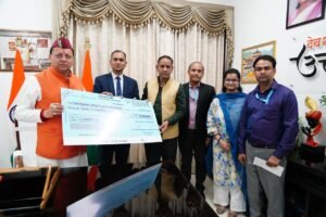 मुख्यमंत्री श्री पुष्कर सिंह धामी से आज मुख्यमंत्री आवास में केनरा बैंक के प्रतिनिधिमंडल ने शिष्टाचार भेंट की। इस दौरान बैंक की ओर से मुख्यमंत्री राहत कोष के लिए 25 लाख रुपये की धनराशि का चेक भेंट किया गया।