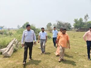 सचिव आवास व राज्य संपत्ति डॉ. आर. राजेश कुमार ने लिया अयोध्या अतिथि गृह निर्माण स्थल का किया विस्तृत जायजा, अधिकारियों को गुणवत्ता और समयसीमा पर दिए सख्त निर्देश