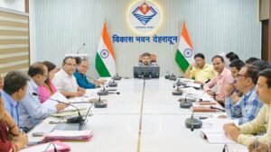 हर घर तक स्वच्छ पेयजल पहुंचाने पर जोर, मानसून से पहले गुणवत्ता जांच पूरी करने के निर्देश।