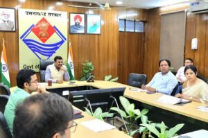 मुख्य सचिव श्री आनन्द बर्द्धन ने गुरुवार को सचिवालय में जल संरक्षण के लिए गठित स्प्रिंग एंड रिवर रिज्युविनेशन अथॉरिटी (SARRA) द्वारा कराए जा रहे कार्यों की समीक्षा की।
