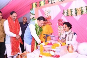 मुख्यमंत्री श्री पुष्कर सिंह धामी ने तहसील बड़कोट के नगाण गांव में आयोजित श्रीमद्भागवत कथा में प्रतिभाग कर क्षेत्रवासियों के साथ आध्यात्मिक वातावरण का अनुभव किया।