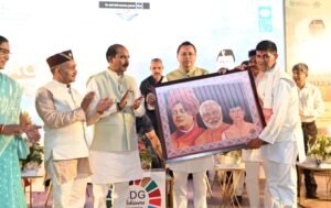 राज्य स्तरीय एसडीजी एचीवर्स अवार्ड समारोह अल्मोड़ा के उदय शंकर नृत्य एवं संगीत अकादमी में सम्पन्न हुआ। कार्यक्रम में मुख्यमंत्री श्री पुष्कर सिंह धामी ने बतौर मुख्य अतिथि प्रतिभाग किया।
