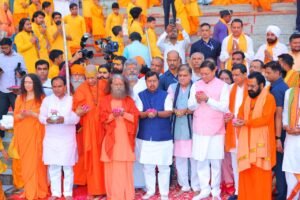 मुख्यमंत्री पुष्कर सिंह धामी एवं भारतीय जनता पार्टी के राष्ट्रीय अध्यक्ष नितिन नबीन ने शुक्रवार को ऋषिकेश स्थित परमार्थ निकेतन पहुंचकर विधिवत गंगा पूजन एवं भव्य गंगा आरती में सहभाग किया।