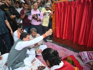 कुमाऊँ और गढ़वाल के लिए ऐतिहासिक उपलब्धि : मुख्यमंत्री पुष्कर सिंह धामी ने 29.65 करोड़ रुपये की लागत से निर्मित धनगढ़ी सेतु का किया लोकार्पण