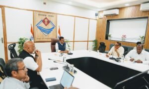 मुख्य सचिव श्री आनन्द बर्द्धन की अध्यक्षता में सोमवार को सचिवालय में नाबार्ड की उच्च स्तरीय समिति की बैठक सम्पन्न हुयी