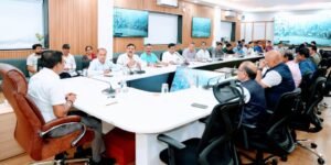 प्रदेशभर में स्वतंत्रता दिवस का हो भव्य आयोजनः मुख्य सचिव,   राज्य एवं जनपद स्तरीय खेल प्रतियोगिताएं हों आयोजित