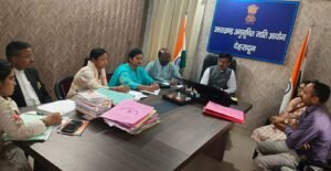आयोग से दिए जाने वाले आदेशों का पालन सुनिश्चित करें अधिकारी : मुकेश कुमार