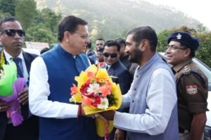 विधानसभा सत्र के लिए गैरसैंण आगमन पर मुख्यमंत्री पुष्कर सिंह धामी का भव्य स्वागत